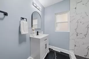6601 S Francisco Ave, Chicago, IL 60629 - Photo 14