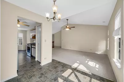 1914 Quaker Hollow Lane, Streamwood, IL 60107 - Photo 10