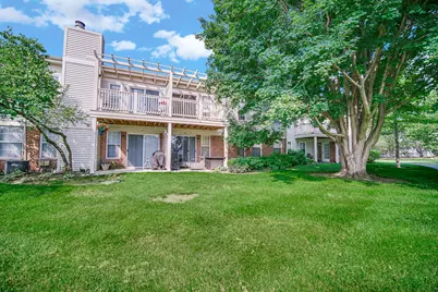1914 Quaker Hollow Lane, Streamwood, IL 60107 - Photo 2