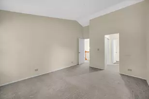 1914 Quaker Hollow Ln, Streamwood, IL 60107 - Photo 14