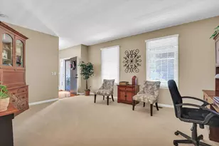 3301 Cypress Creek Rd, Champaign, IL 61822 - Photo 8