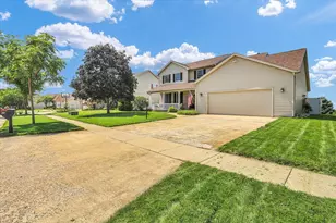 3301 Cypress Creek Rd, Champaign, IL 61822 - Photo 2