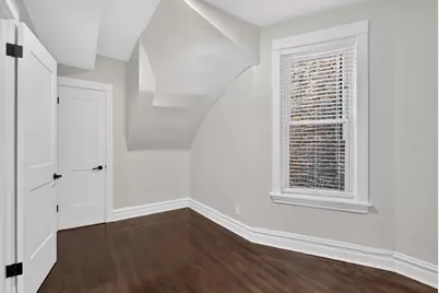 3023 W Wellington Avenue #1, Chicago, IL 60618 - Photo 4