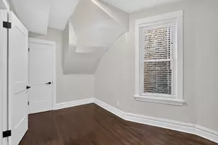 3023 W Wellington Ave, Chicago, IL 60618 - Photo 4