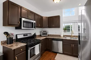 9135 Mansfield Dr, Tinley Park, IL 60487 - Photo 12