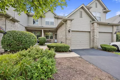 9135 Mansfield Drive, Tinley Park, IL 60487 - Photo 2
