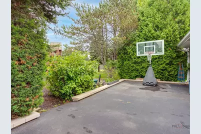 717 Roberts Road, Winthrop Harbor, IL 60096 - Photo 42