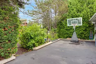 717 Roberts Rd, Winthrop Harbor, IL 60096 - Photo 42