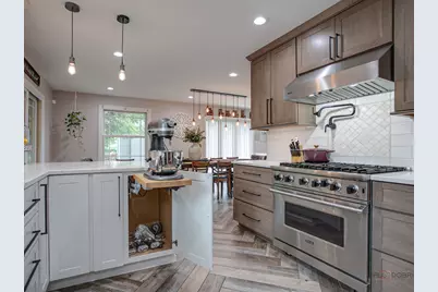 717 Roberts Road, Winthrop Harbor, IL 60096 - Photo 12