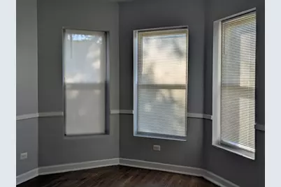 6401 S Saint Lawrence Avenue #6401-1, Chicago, IL 60637 - Photo 4