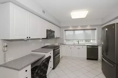 740 Creekside Drive #501, Mount Prospect, IL 60056 - Photo 8