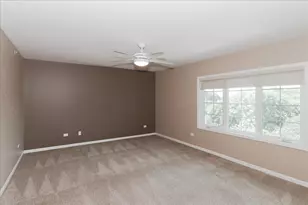 740 Creekside Dr, Mount Prospect, IL 60056 - Photo 12