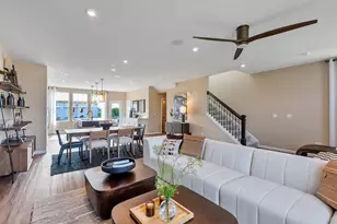 256 Warren Ln, Schaumburg, IL 60193 - Photo 8