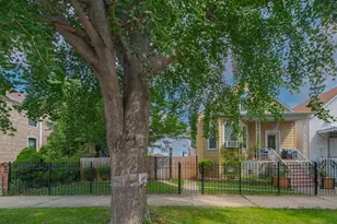 3122 W 39th Pl, Chicago, IL 60632 - Photo 2