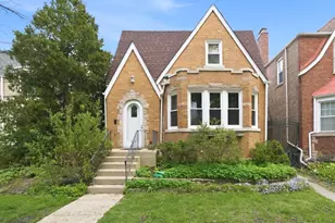 5919 N Bernard St, Chicago, IL 60659 - Photo 2