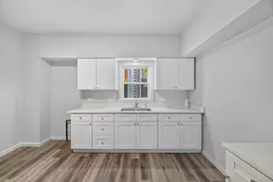 63 W 15th St, Chicago Heights, IL 60411 - Photo 8