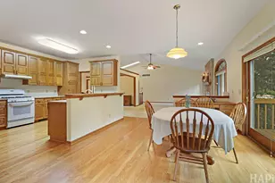 2215 N Elmkirk Park, McHenry, IL 60051 - Photo 12