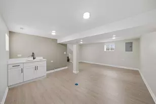 11409 S Stewart Ave, Chicago, IL 60628 - Photo 26