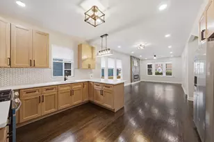 11409 S Stewart Ave, Chicago, IL 60628 - Photo 10