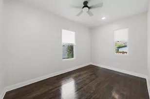 11409 S Stewart Ave, Chicago, IL 60628 - Photo 14