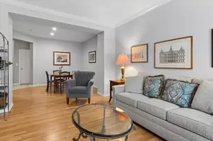 1204 Ashbrook Ct, Darien, IL 60561 - Photo 10