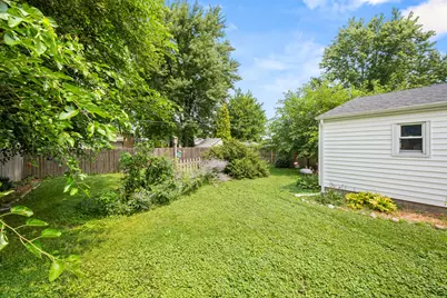 621 Fairlane Avenue, Dekalb, IL 60115 - Photo 22