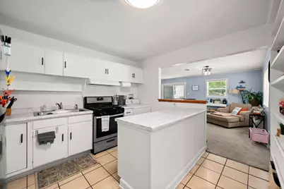 621 Fairlane Avenue, Dekalb, IL 60115 - Photo 8