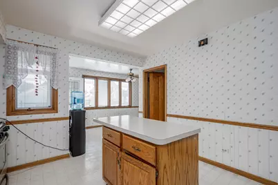 5319 W Patterson Street, Chicago, IL 60641 - Photo 4