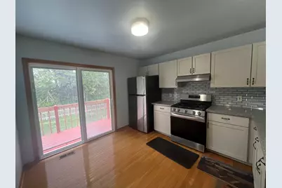 965 Amberwood Place, McHenry, IL 60050 - Photo 8