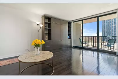 3660 N Lake Shore Drive #711, Chicago, IL 60613 - Photo 2
