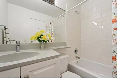 3660 N Lake Shore Drive #711, Chicago, IL 60613 - Photo 6