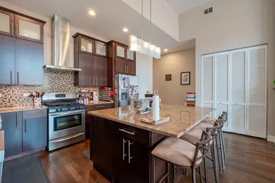 3559 W Montrose Avenue #4E, Chicago, IL 60618 - Photo 8