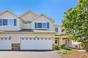 512 S Jade Ln, Round Lake, IL 60073 - Photo 1