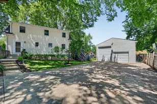 1212 Dean St, Saint Charles, IL 60174 - Photo 2