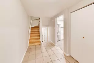 2117 E Gregory St, Arlington Heights, IL 60004 - Photo 2