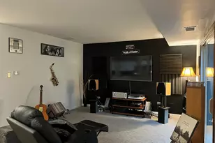10956 S 76th Ave, Palos Hills, IL 60465 - Photo 2