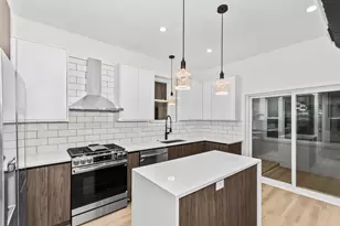 1721 W Pierce Ave, Chicago, IL 60622 - Photo 8