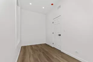 1721 W Pierce Ave, Chicago, IL 60622 - Photo 10