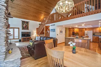 4106 W Lake Shore Drive, Wonder Lake, IL 60097 - Photo 8