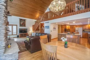 4106 W Lake Shore Dr, Wonder Lake, IL 60097 - Photo 8