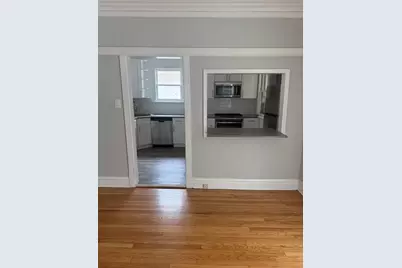 2439 W Byron Street, Chicago, IL 60618 - Photo 4