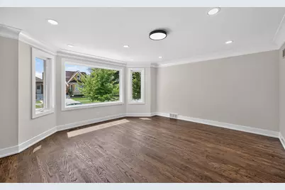 5852 W Newport Avenue, Chicago, IL 60634 - Photo 6