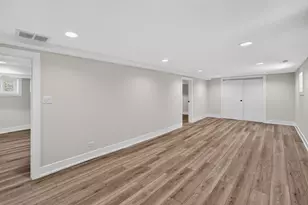 5852 W Newport Ave, Chicago, IL 60634 - Photo 40