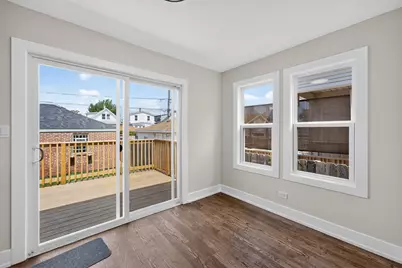 5852 W Newport Avenue, Chicago, IL 60634 - Photo 18