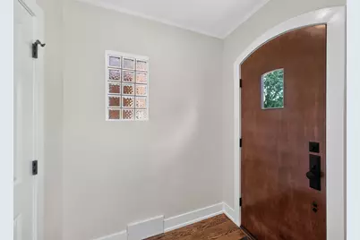5852 W Newport Avenue, Chicago, IL 60634 - Photo 4