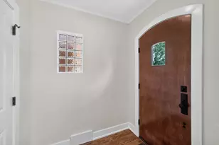 5852 W Newport Ave, Chicago, IL 60634 - Photo 4