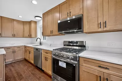 5852 W Newport Avenue, Chicago, IL 60634 - Photo 16