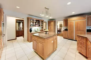 [Address not provided], Northbrook, IL 60062 - Photo 10