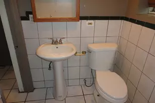 5700 N Artesian Ave, Chicago, IL 60659 - Photo 18