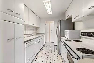 5050 S East End Avenue #10C, Chicago, IL 60615 - Photo 6